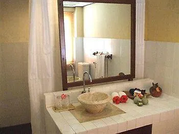 فندق The Seminyak Village Resort