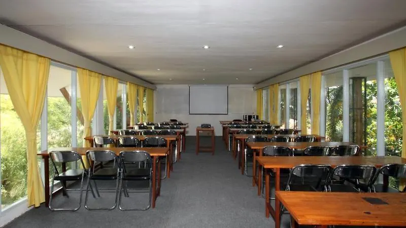 فندق The Seminyak Village Resort